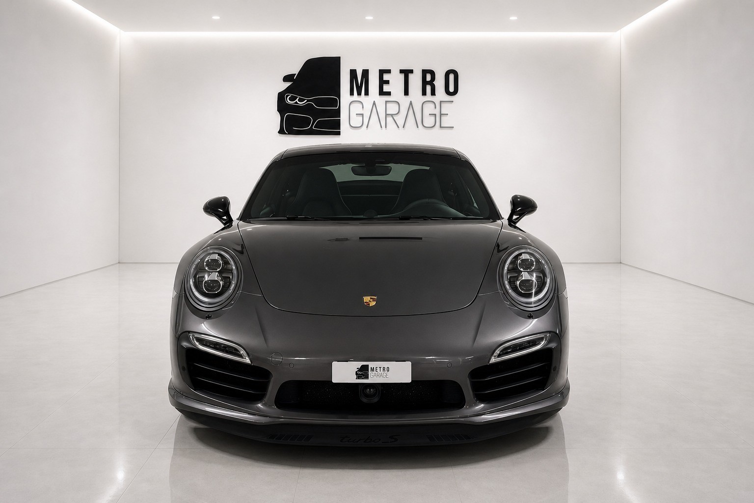 PORSCHE 911 Turbo S PDK-image-6