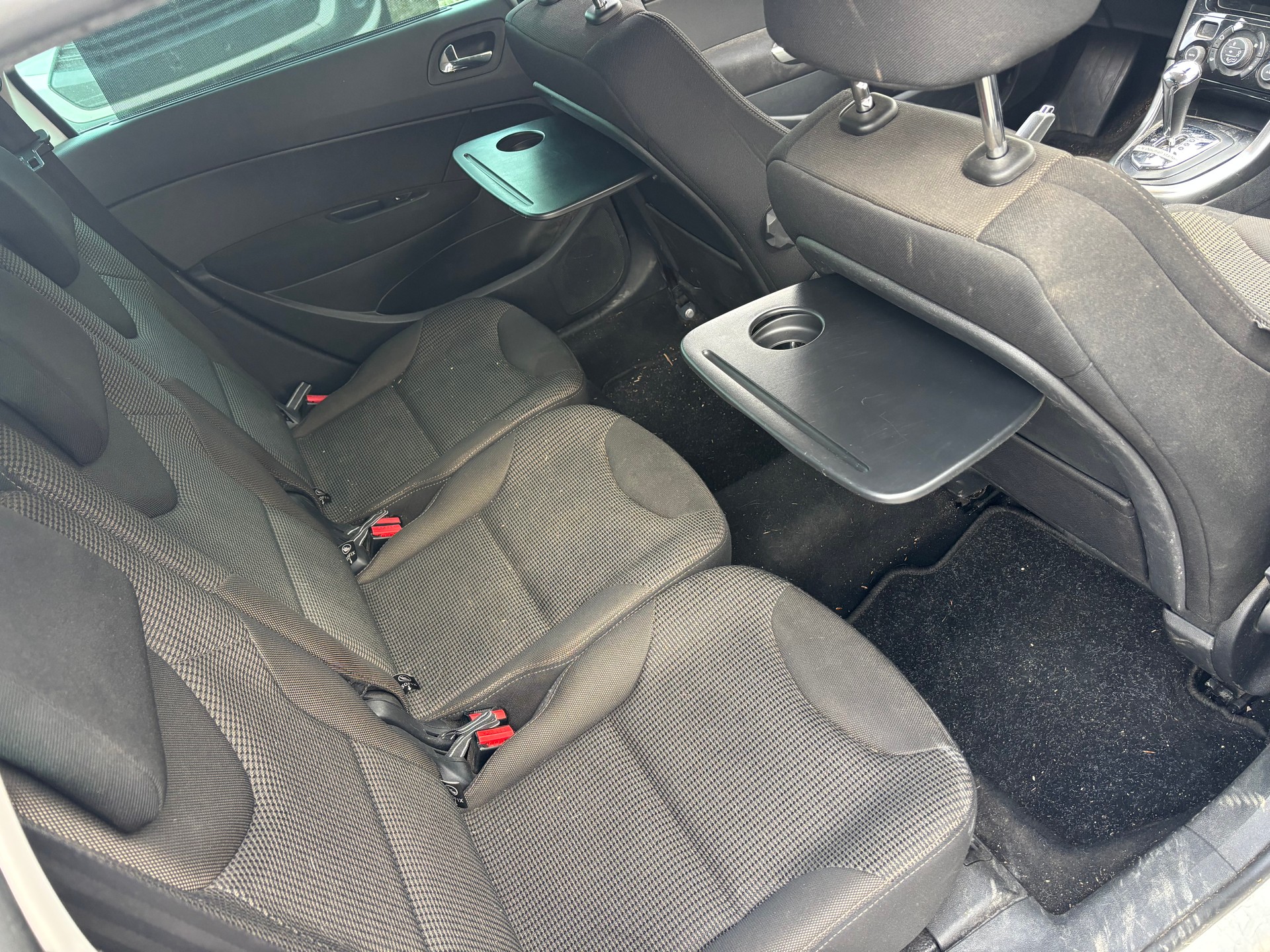 PEUGEOT 308 SW 1.6 HDI Active EGS6-image-12