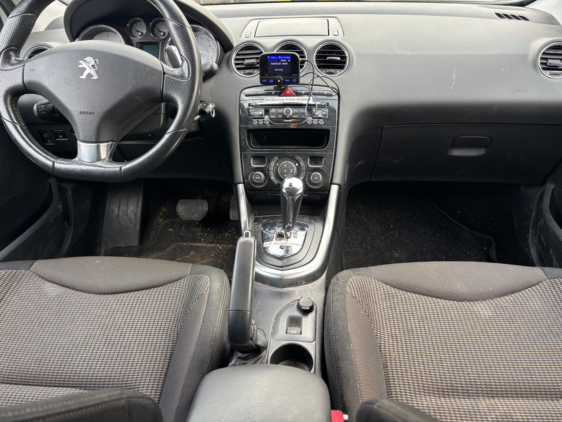 PEUGEOT 308 SW 1.6 HDI Active EGS6-image-9