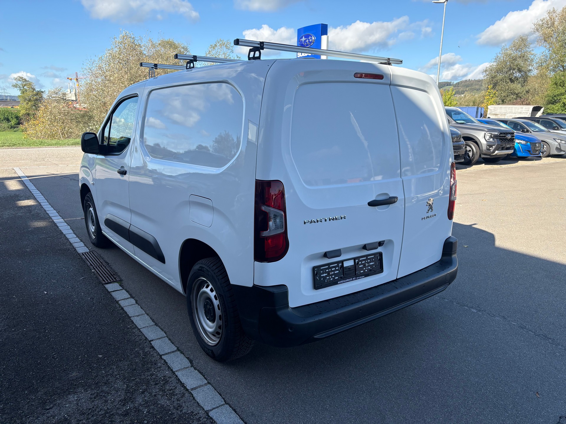 PEUGEOT Partner Kaw. 650 Standard 1.2 PureTech 110 Premium S/S-image-4
