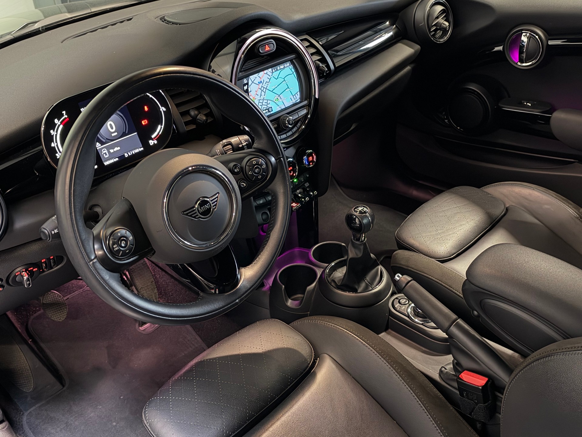 MINI Mini F56 1.5i Cooper-image-11