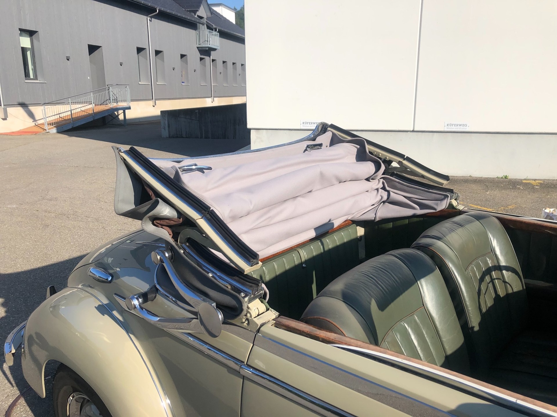 MERCEDES-BENZ 220 Cabrio A, 1 von 1200 prod. FZ-image-16