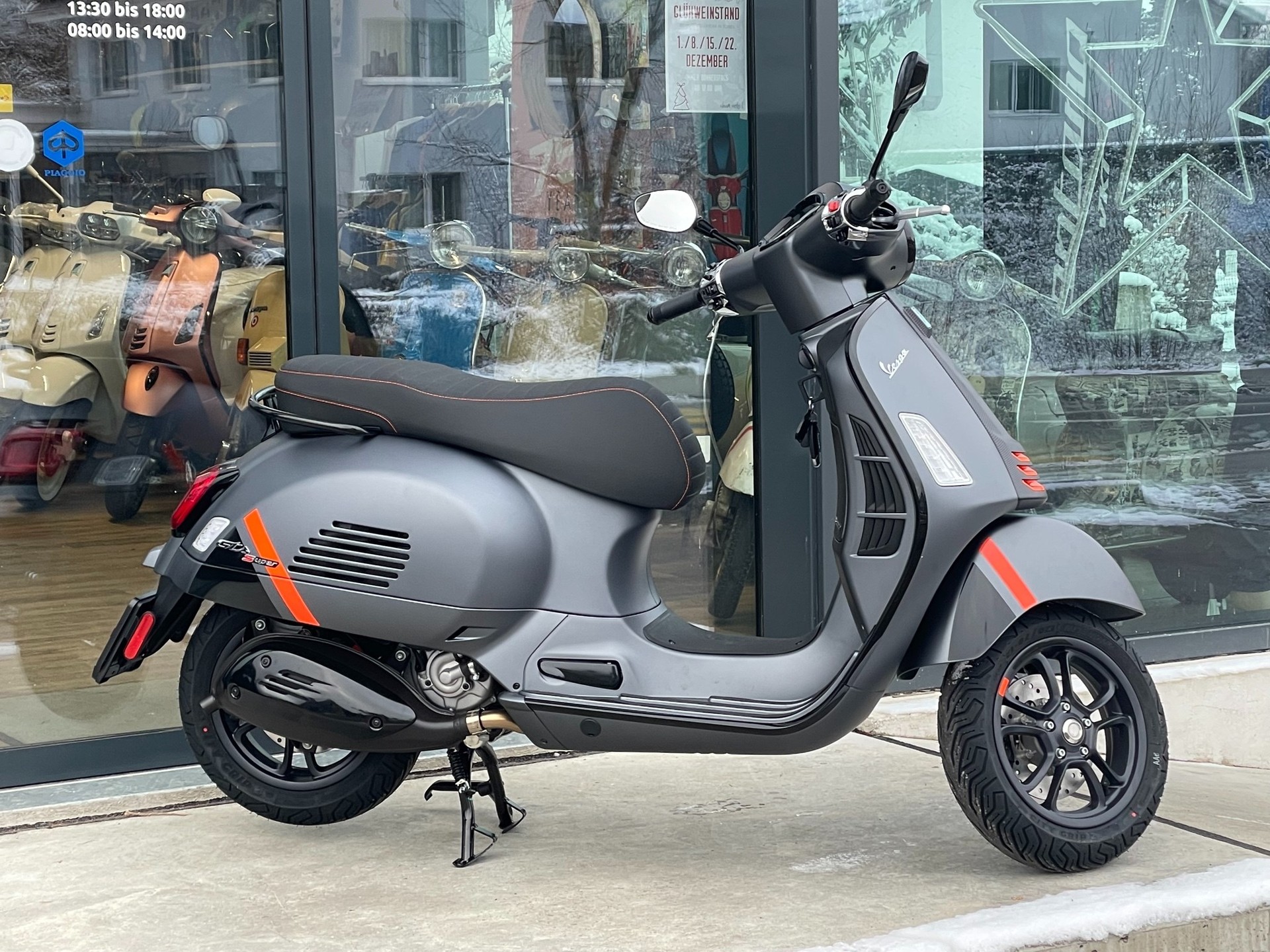 PIAGGIO Vespa GTS 300 Super Sport ABS-image-7