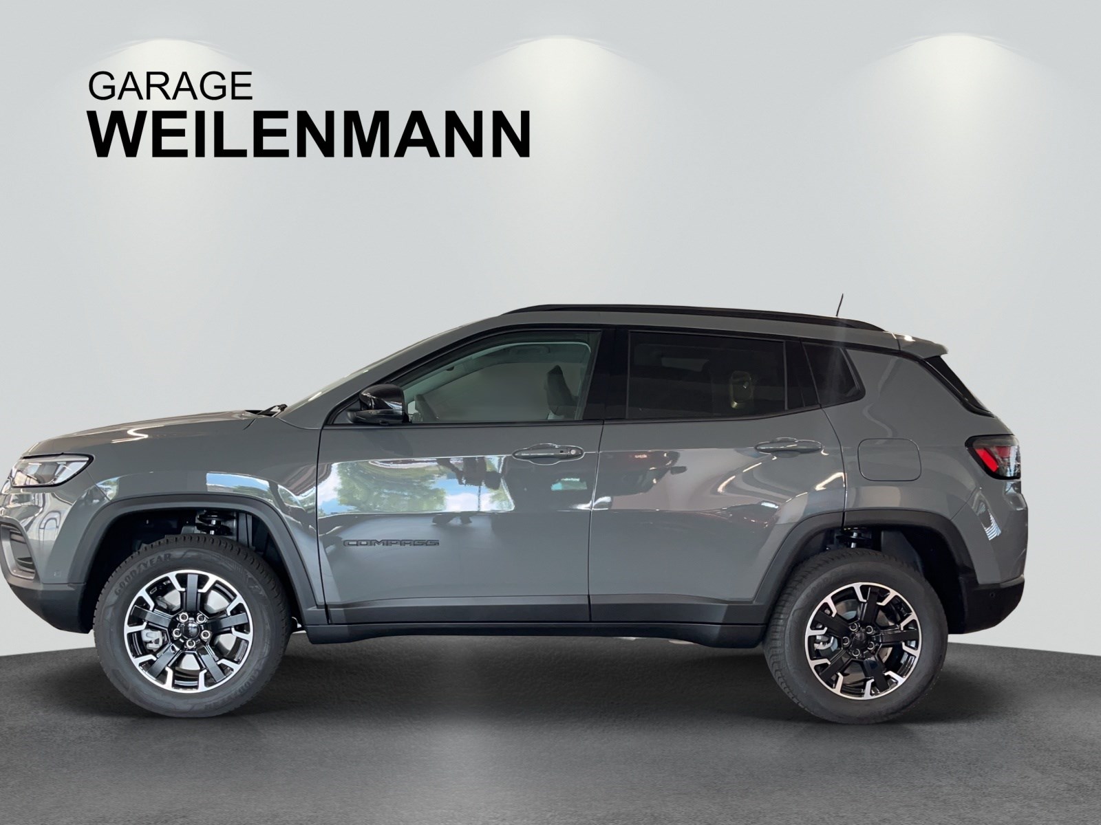 JEEP Compass 1.3 T PHEV Outdoor AWD-image-2