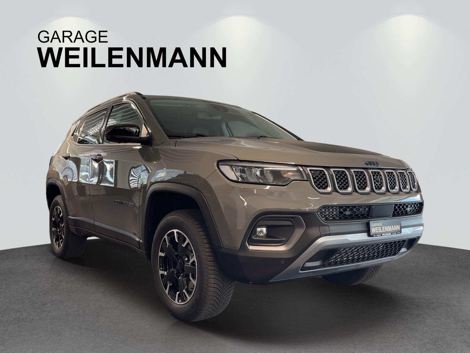 JEEP Compass 1.3 T PHEV Outdoor AWD-image-5