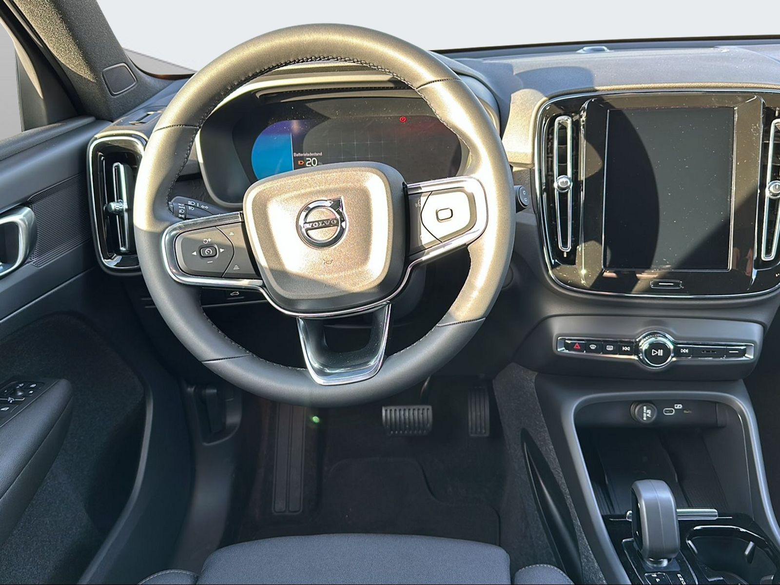 VOLVO XC40 E60 Core-image-12