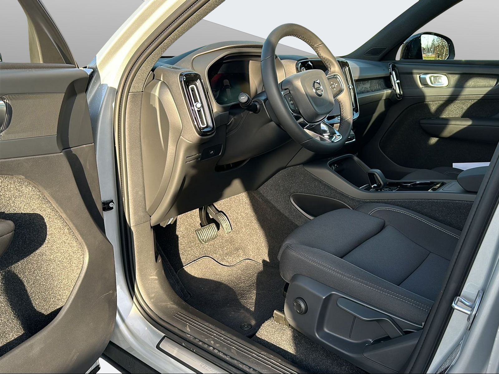 VOLVO XC40 E60 Core-image-9