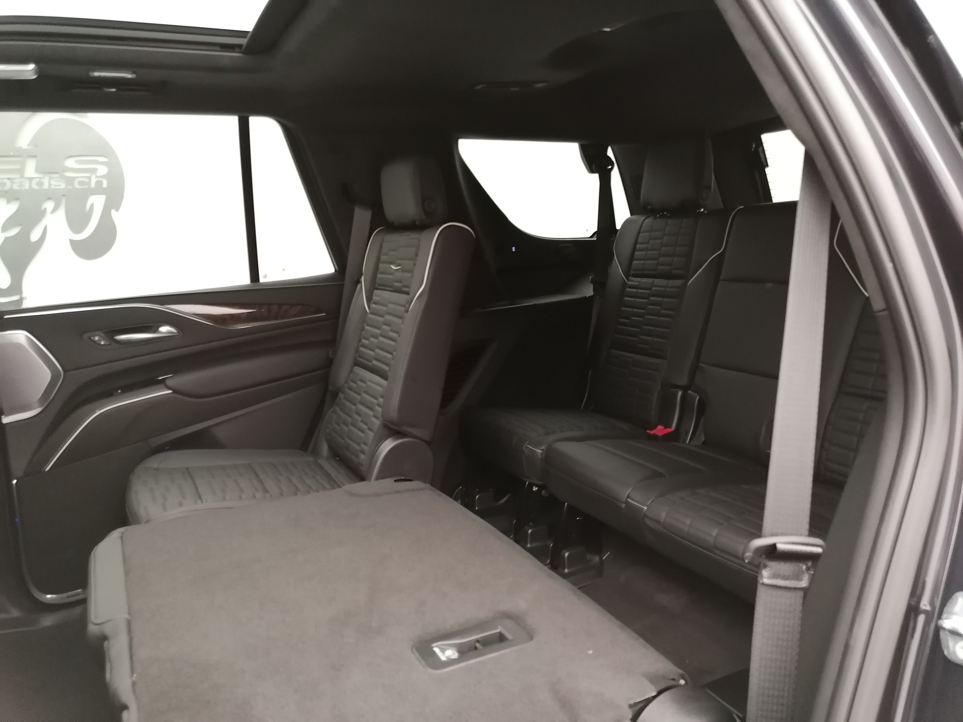 CADILLAC Escalade 6.2 Platinum Sport AWD-image-13