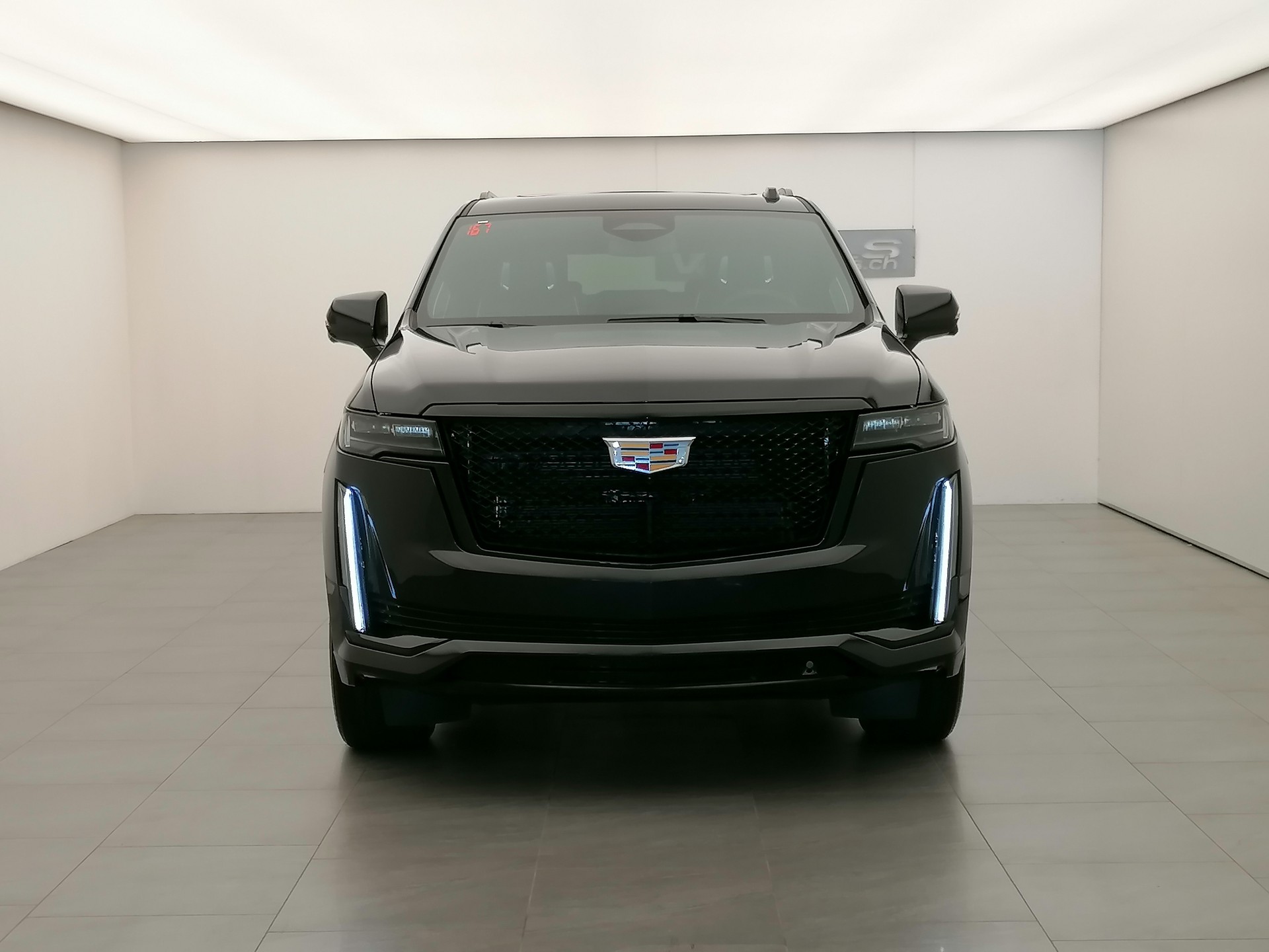 CADILLAC Escalade 6.2 Platinum Sport AWD-showroom-element-1