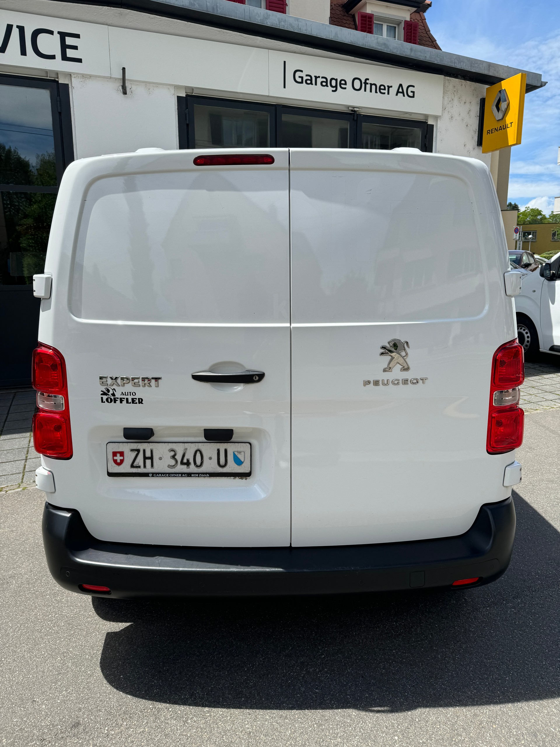 PEUGEOT Expert 1.5 BlueHDi 100 S&S Allure Long-image-8