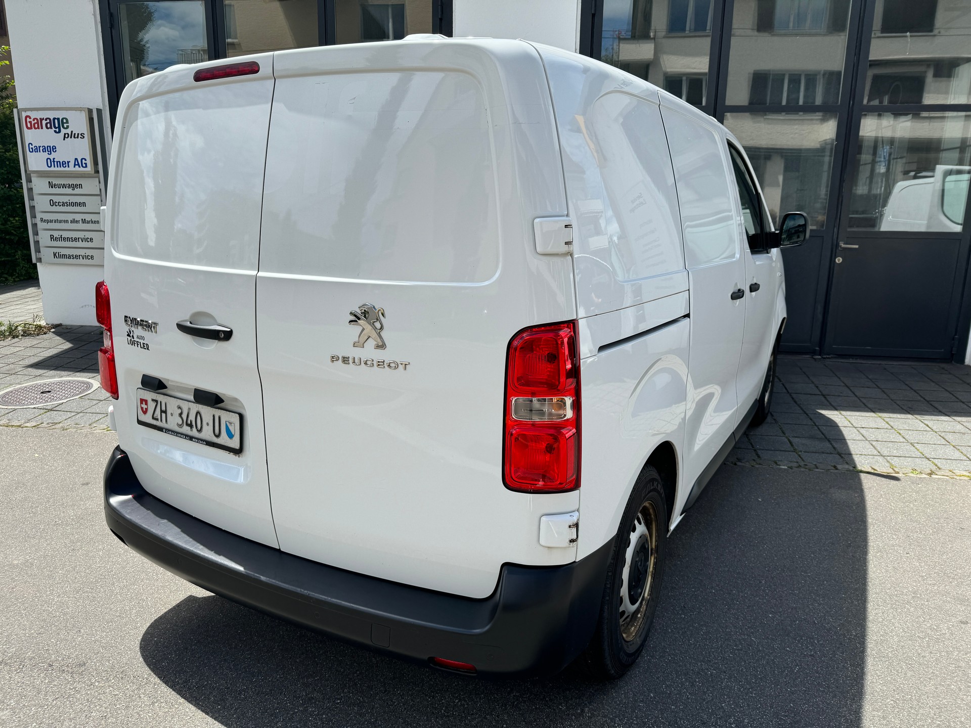 PEUGEOT Expert 1.5 BlueHDi 100 S&S Allure Long-image-6