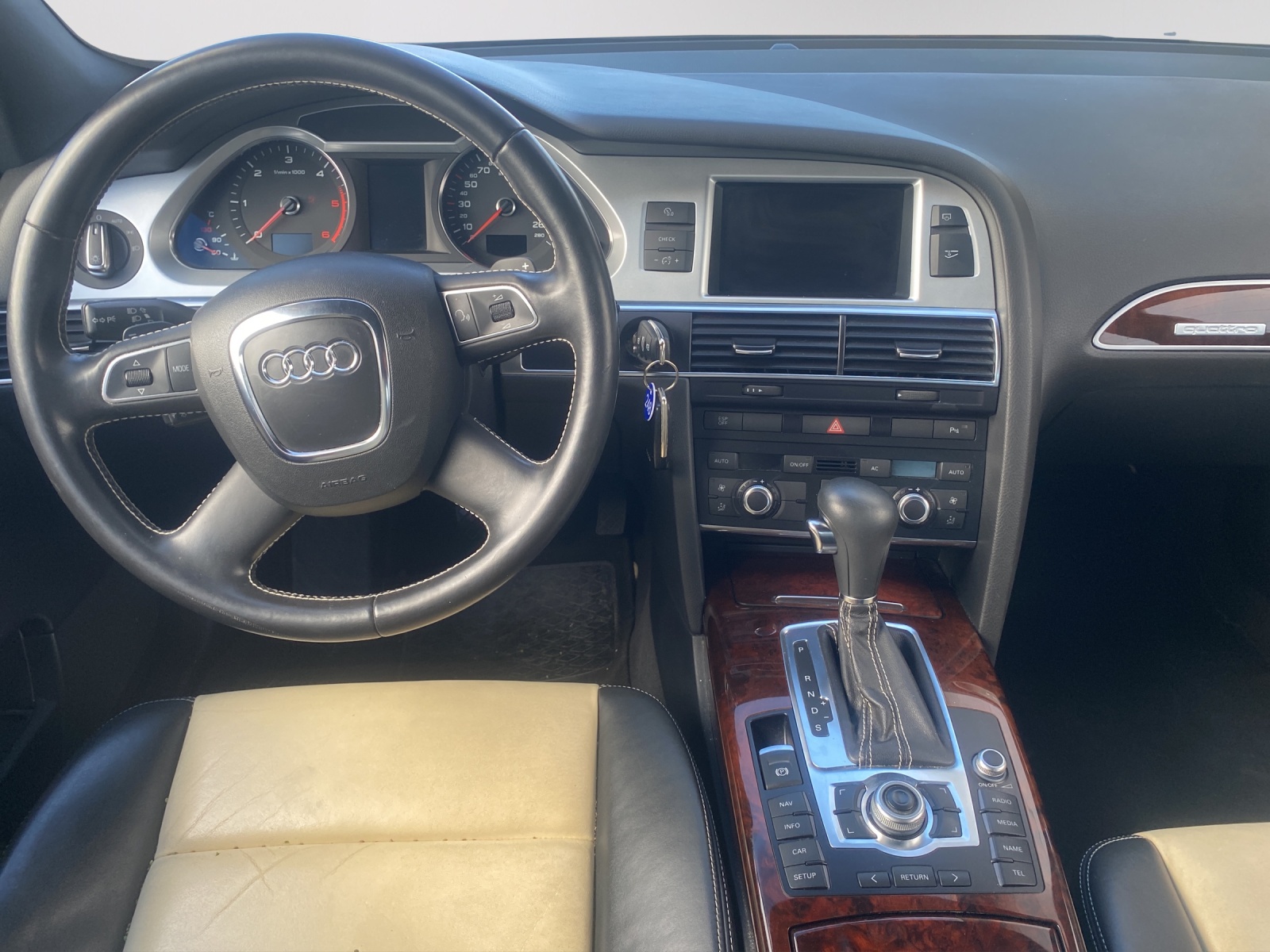 AUDI A6 Avant 3.0 V6 TDI quattro tiptronic-image-8