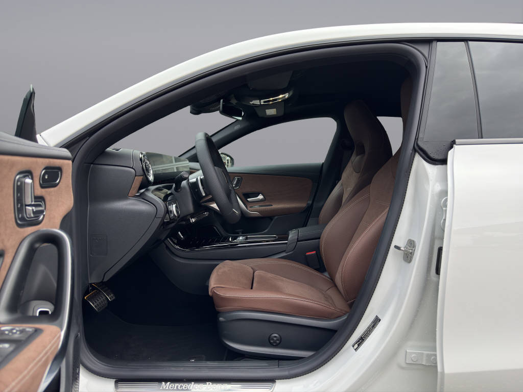MERCEDES-BENZ CLA 250 AMG Line 4matic Shooting Brake-image-7