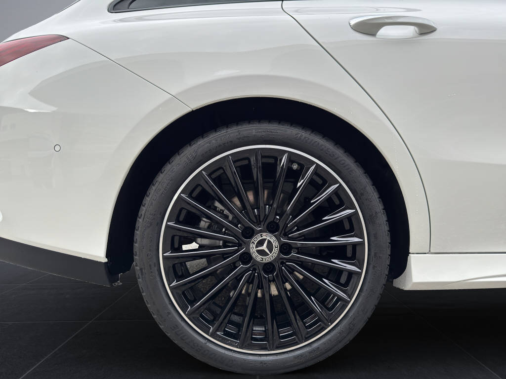 MERCEDES-BENZ CLA 250 AMG Line 4matic Shooting Brake-image-13
