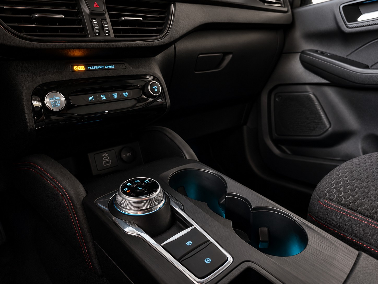 FORD Kuga 2.5 PHEV ST-Line FWD-image-14