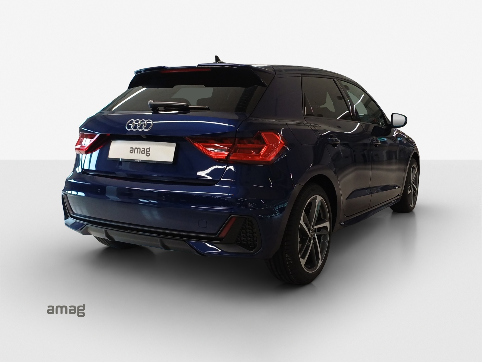 AUDI A1 Sportback 30 TFSI S Line Attraction S-tronic-image-4