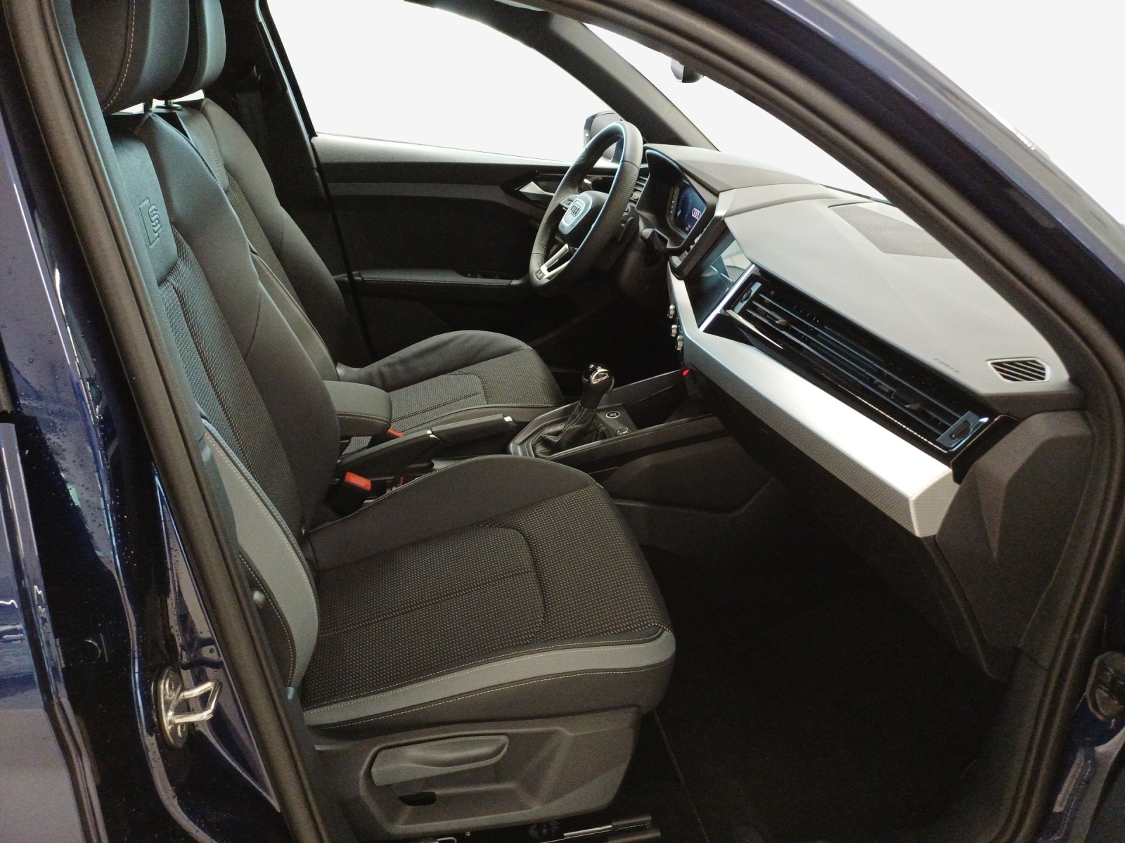 AUDI A1 Sportback 30 TFSI S Line Attraction S-tronic-image-15