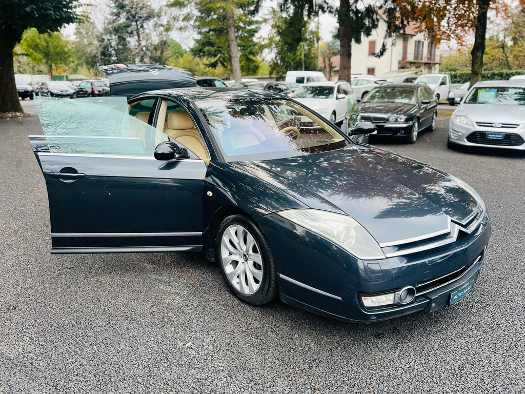 CITROEN C6 Sedan 2.7 HDi V6 Exclusive Automatic-image-11