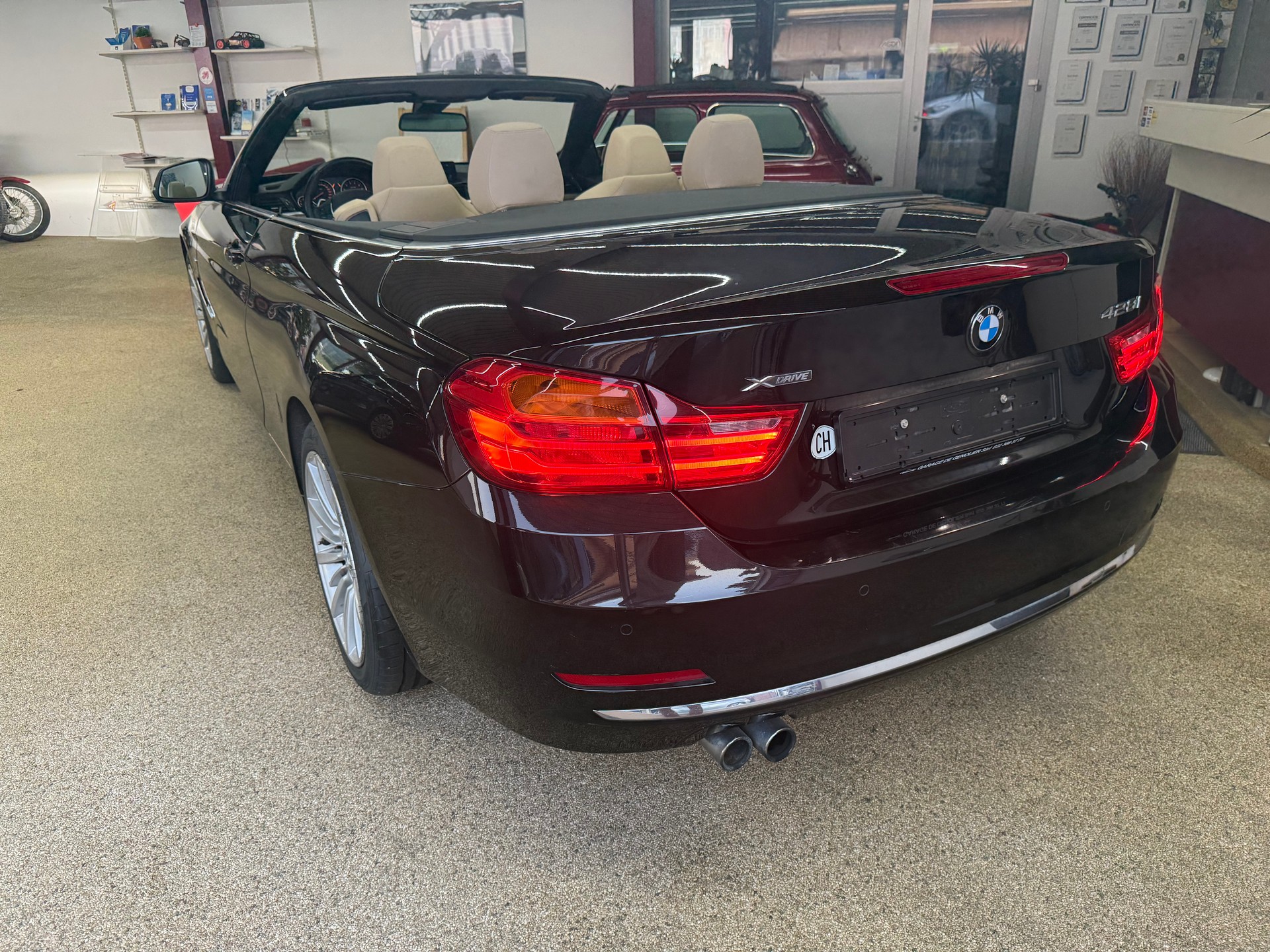 BMW 428i Cabriolet xDrive Luxury Line Steptronic-image-2