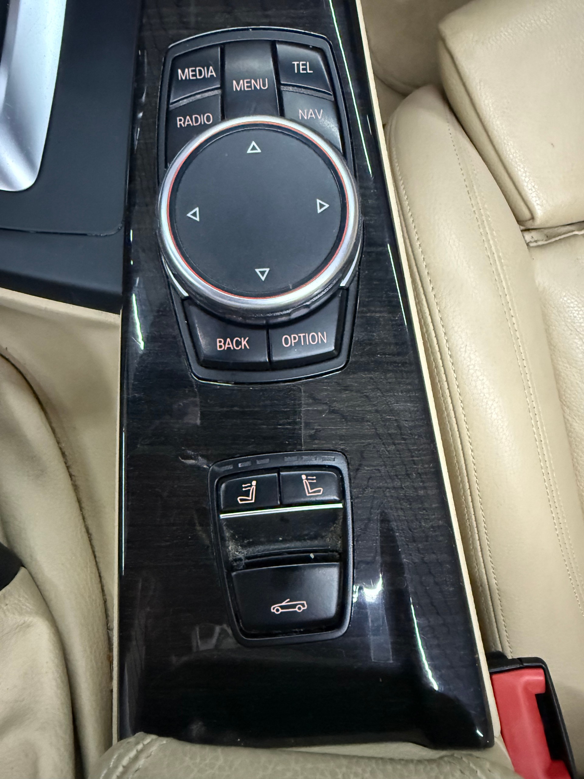 BMW 428i Cabriolet xDrive Luxury Line Steptronic-image-7