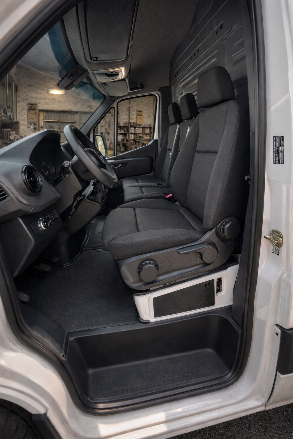 MERCEDES-BENZ Sprinter 314 CDI Standard-image-7