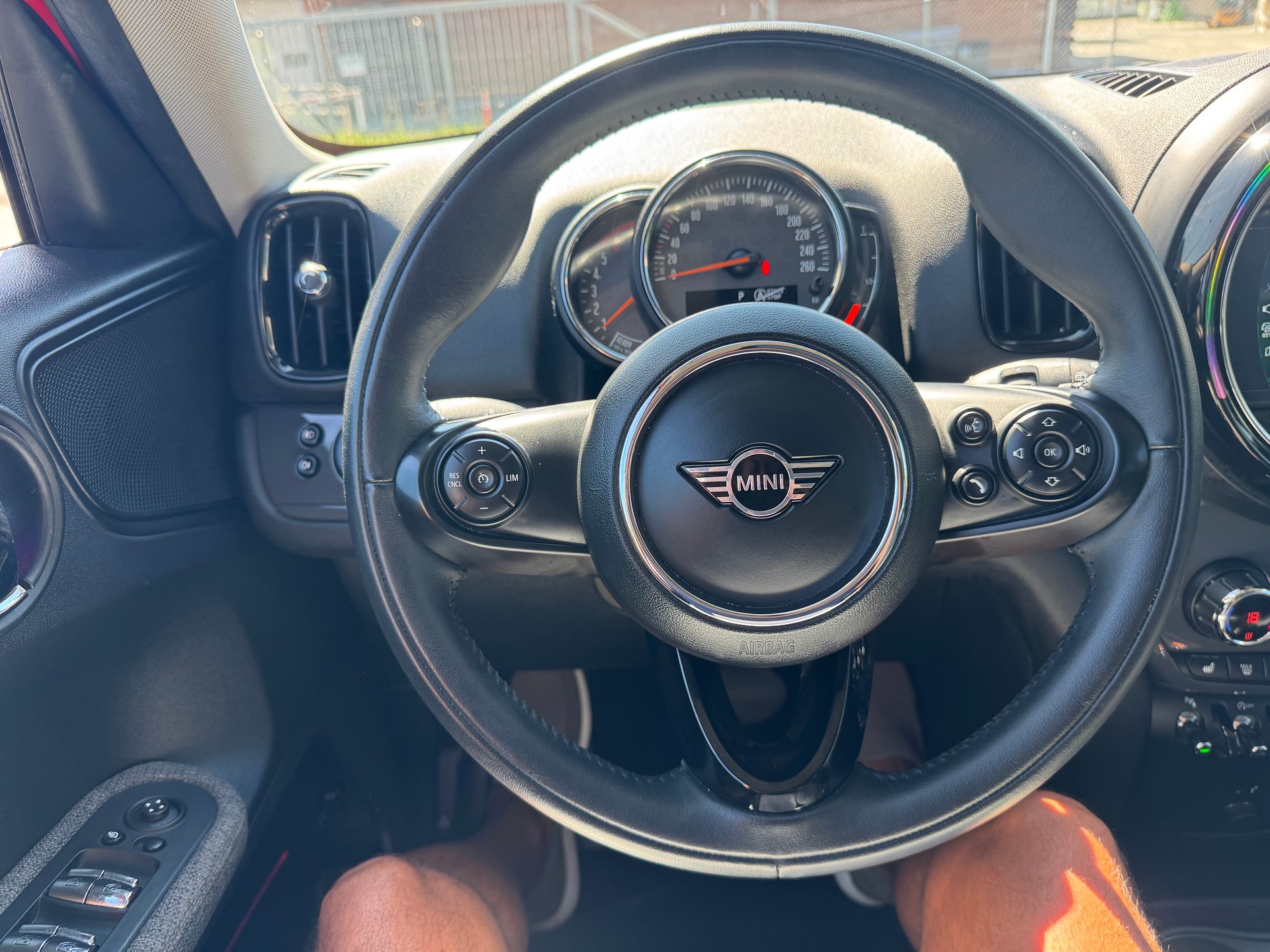 MINI Countryman Cooper D ALL4 Steptronic-image-10