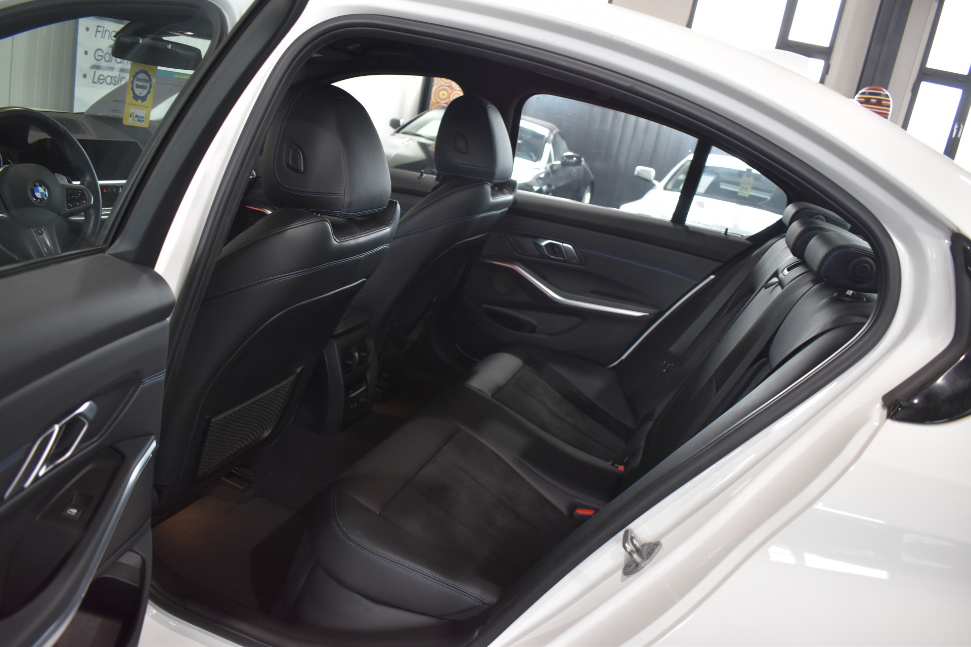 BMW M340i xDrive Steptronic-image-14