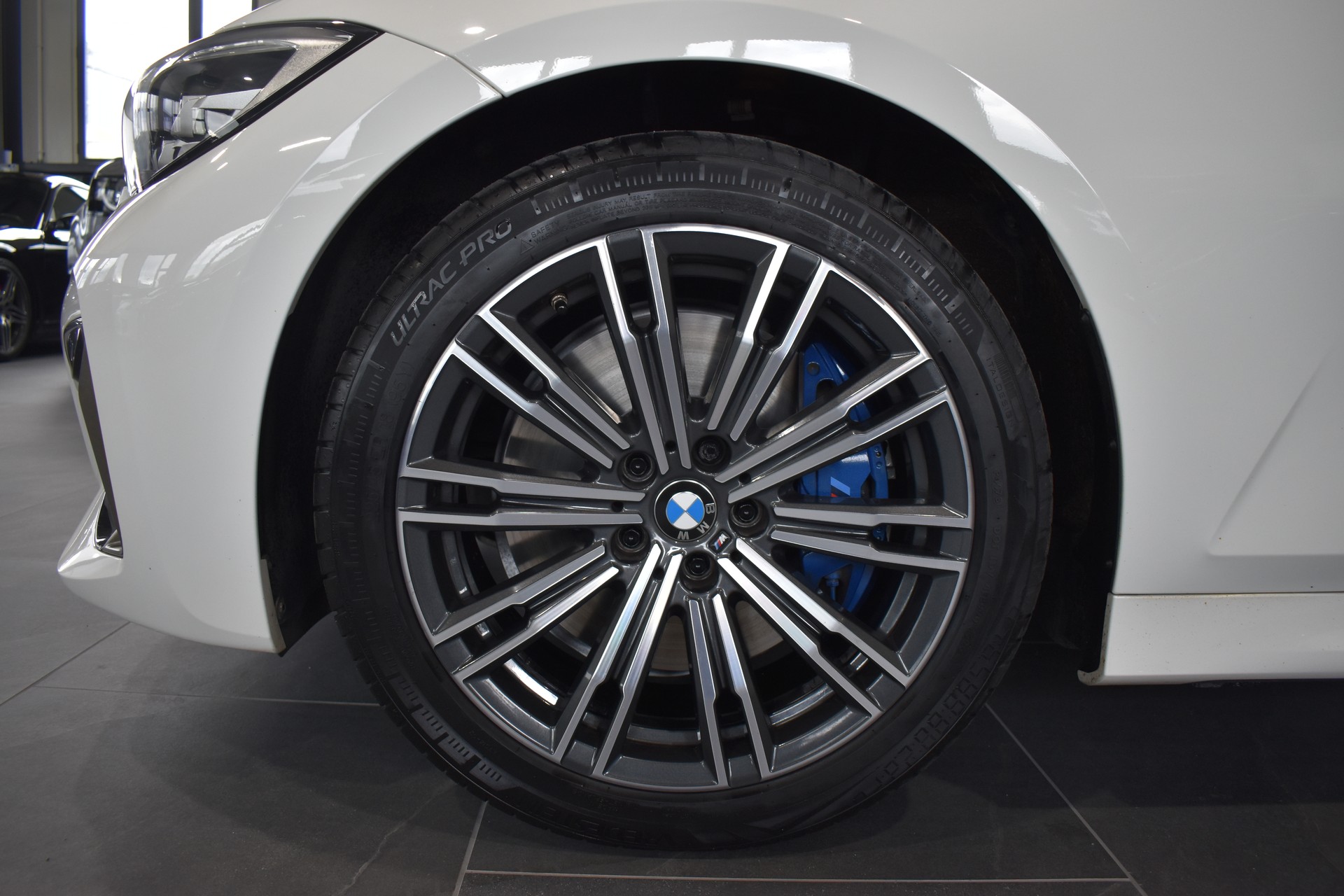 BMW M340i xDrive Steptronic-image-5