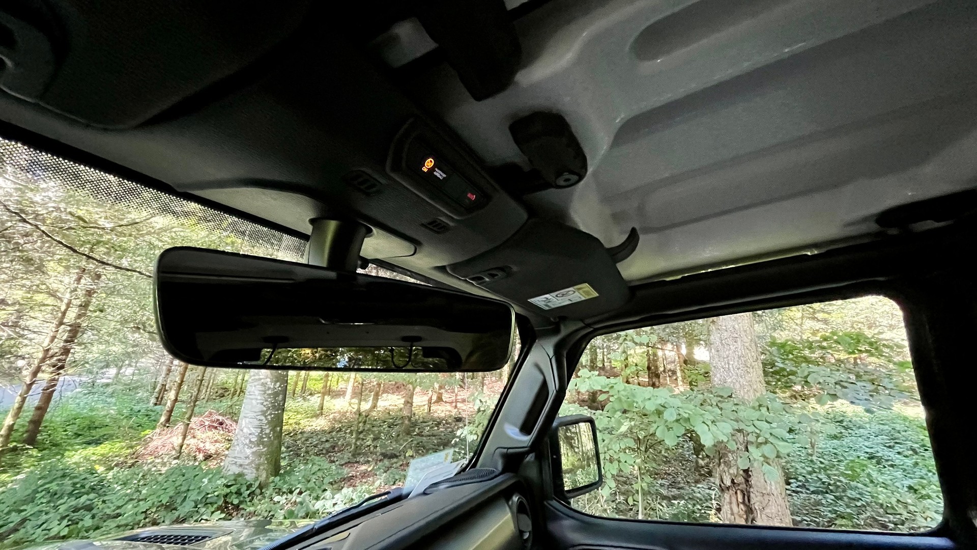 JEEP Wrangler 2.0 Sport Automatic-image-13