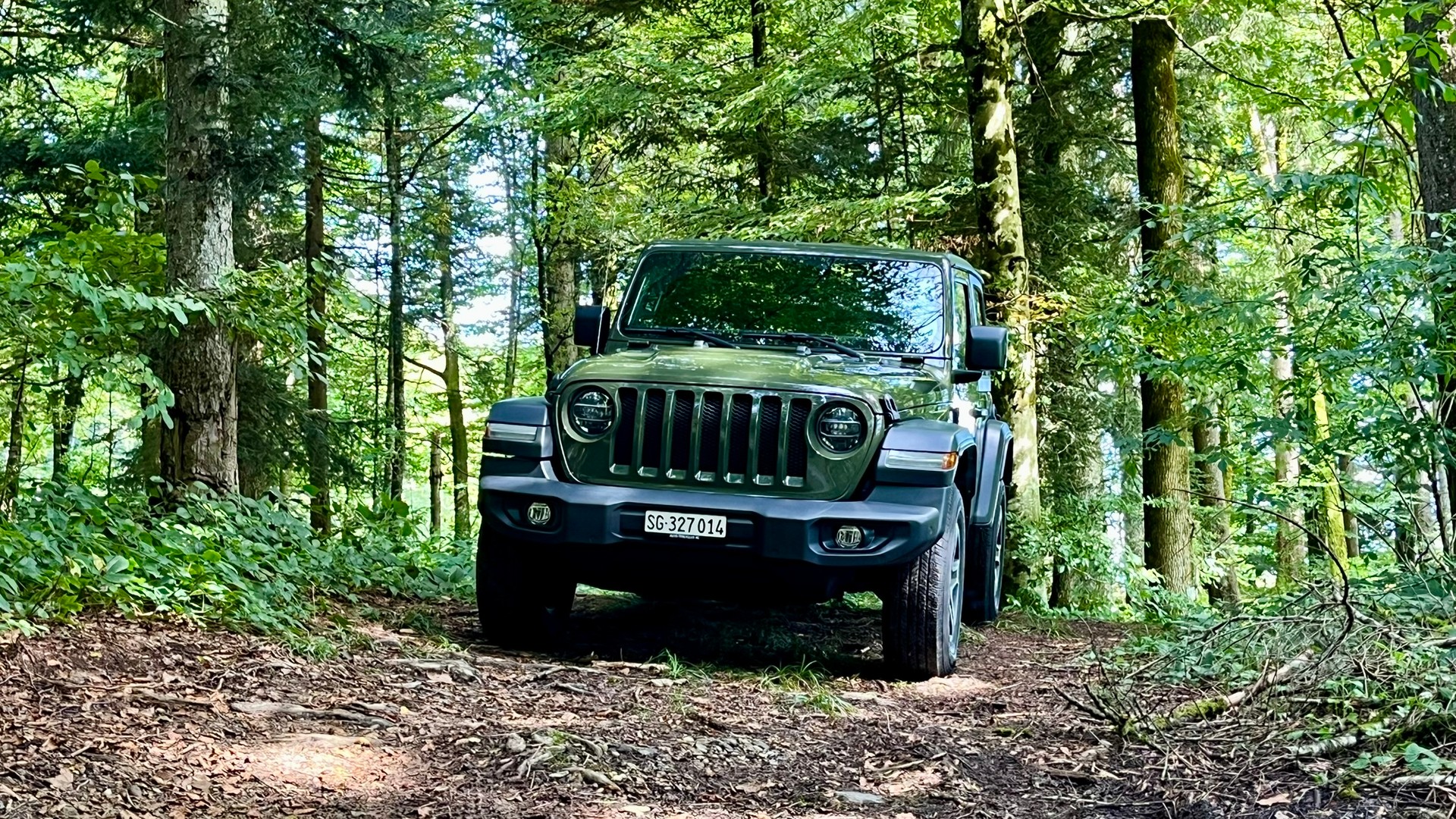 JEEP Wrangler 2.0 Sport Automatic-image-5