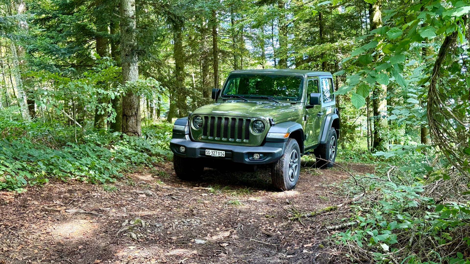 JEEP Wrangler 2.0 Sport Automatic-image-17