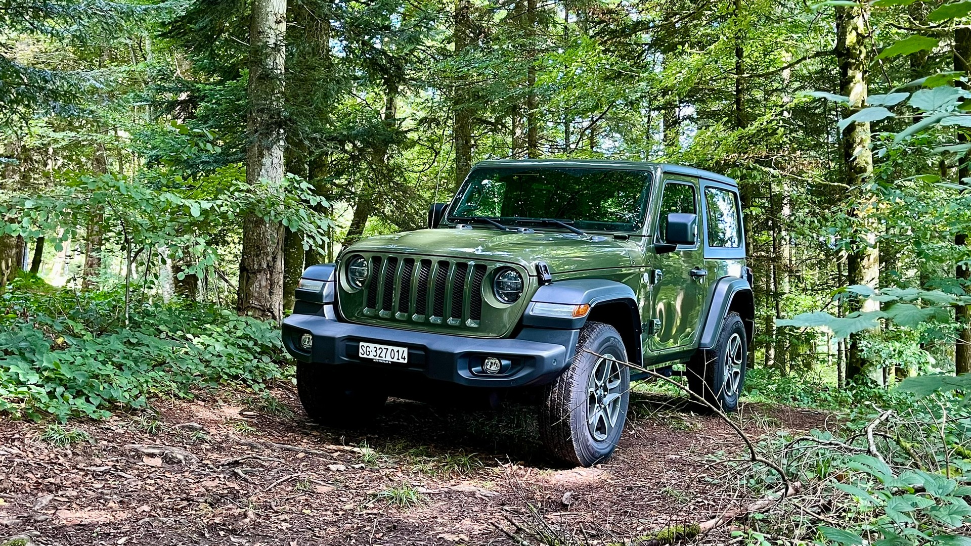 JEEP Wrangler 2.0 Sport Automatic-image-15
