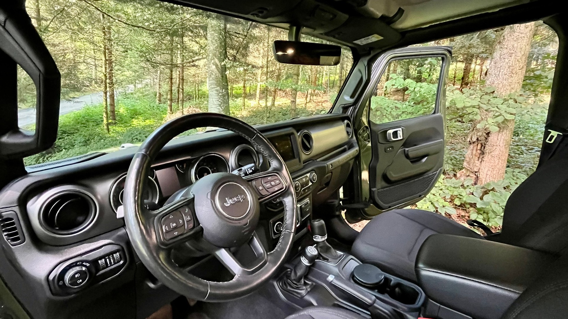 JEEP Wrangler 2.0 Sport Automatic-image-7