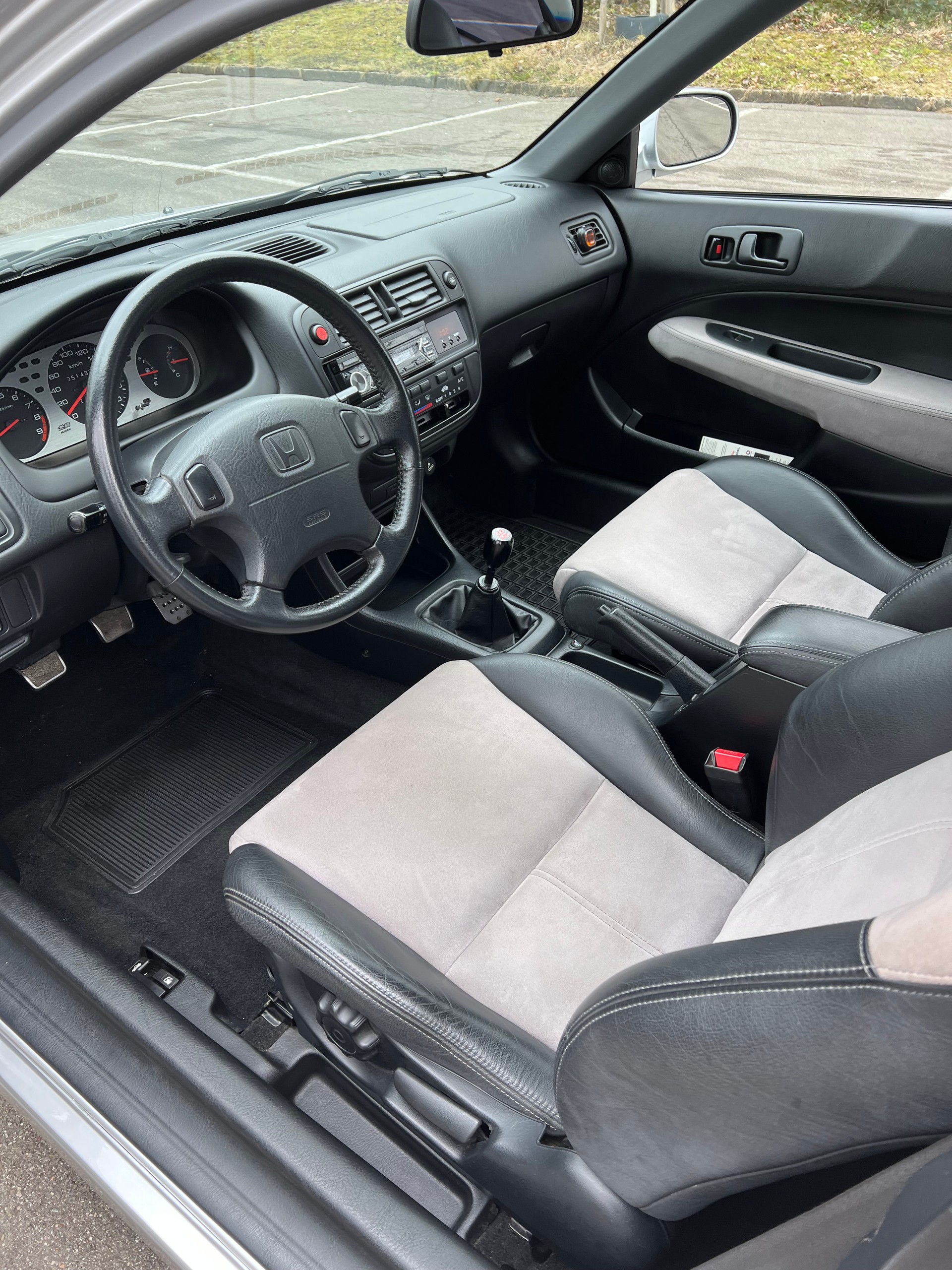 HONDA Civic 1.6i VTi F1-image-3