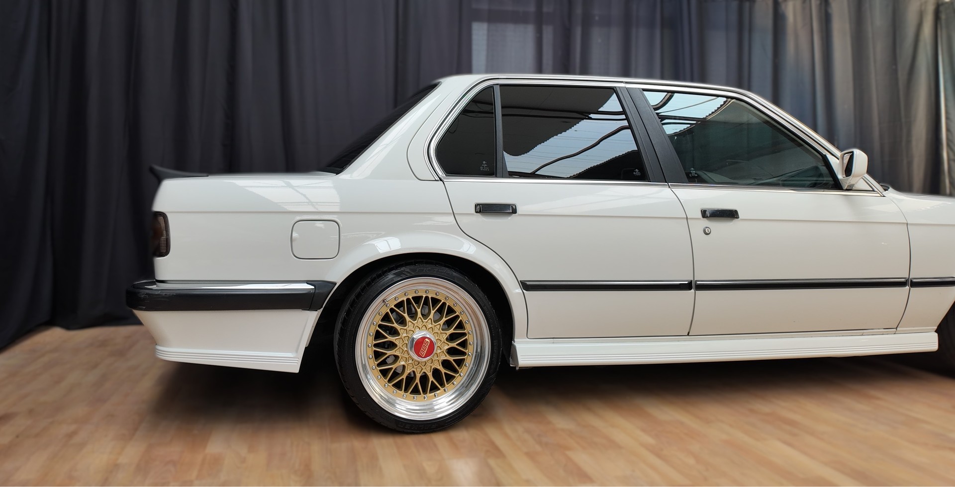 BMW 325i M-TECH-image-4