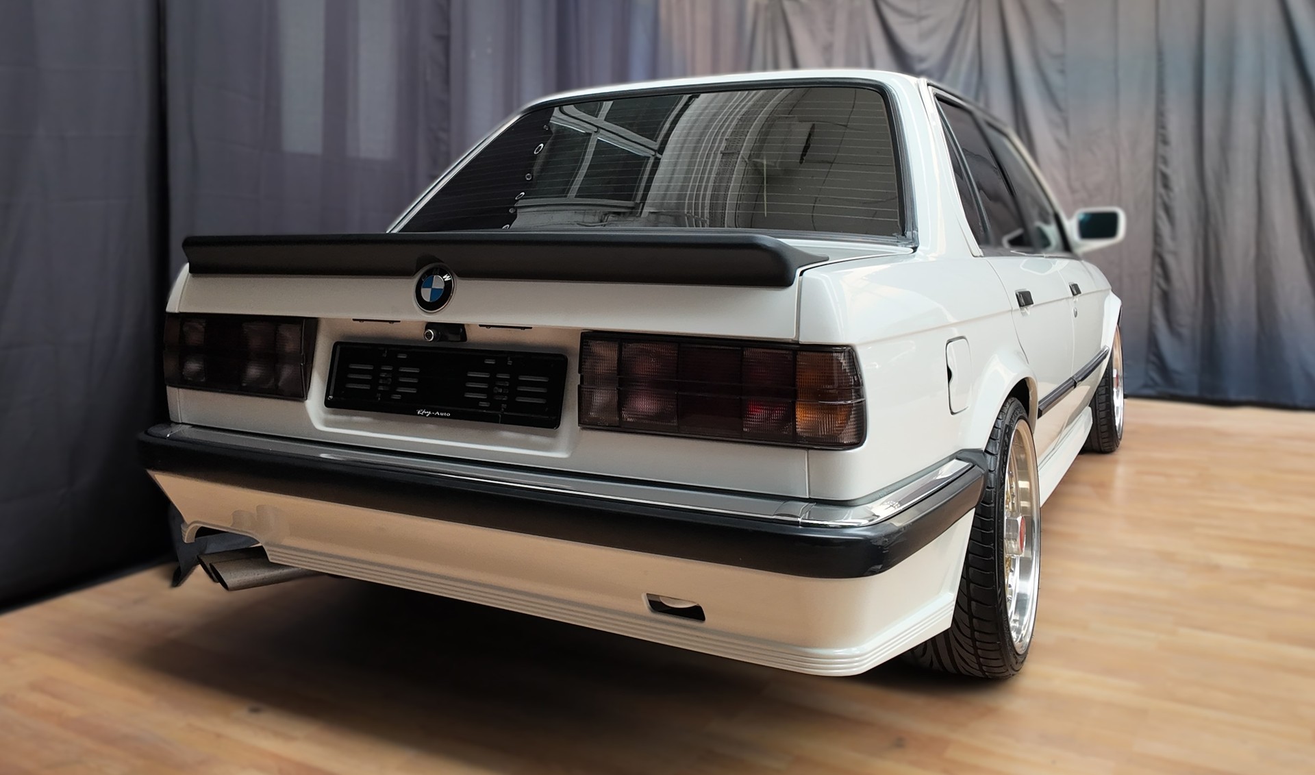 BMW 325i M-TECH-image-5