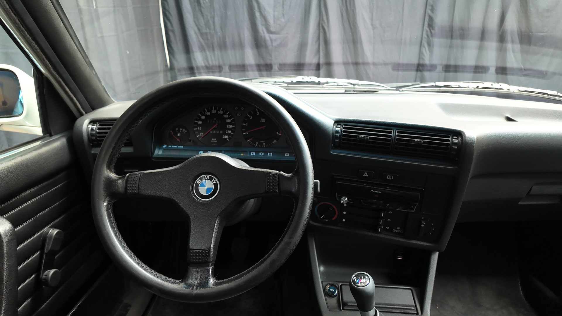 BMW 325i M-TECH-image-8