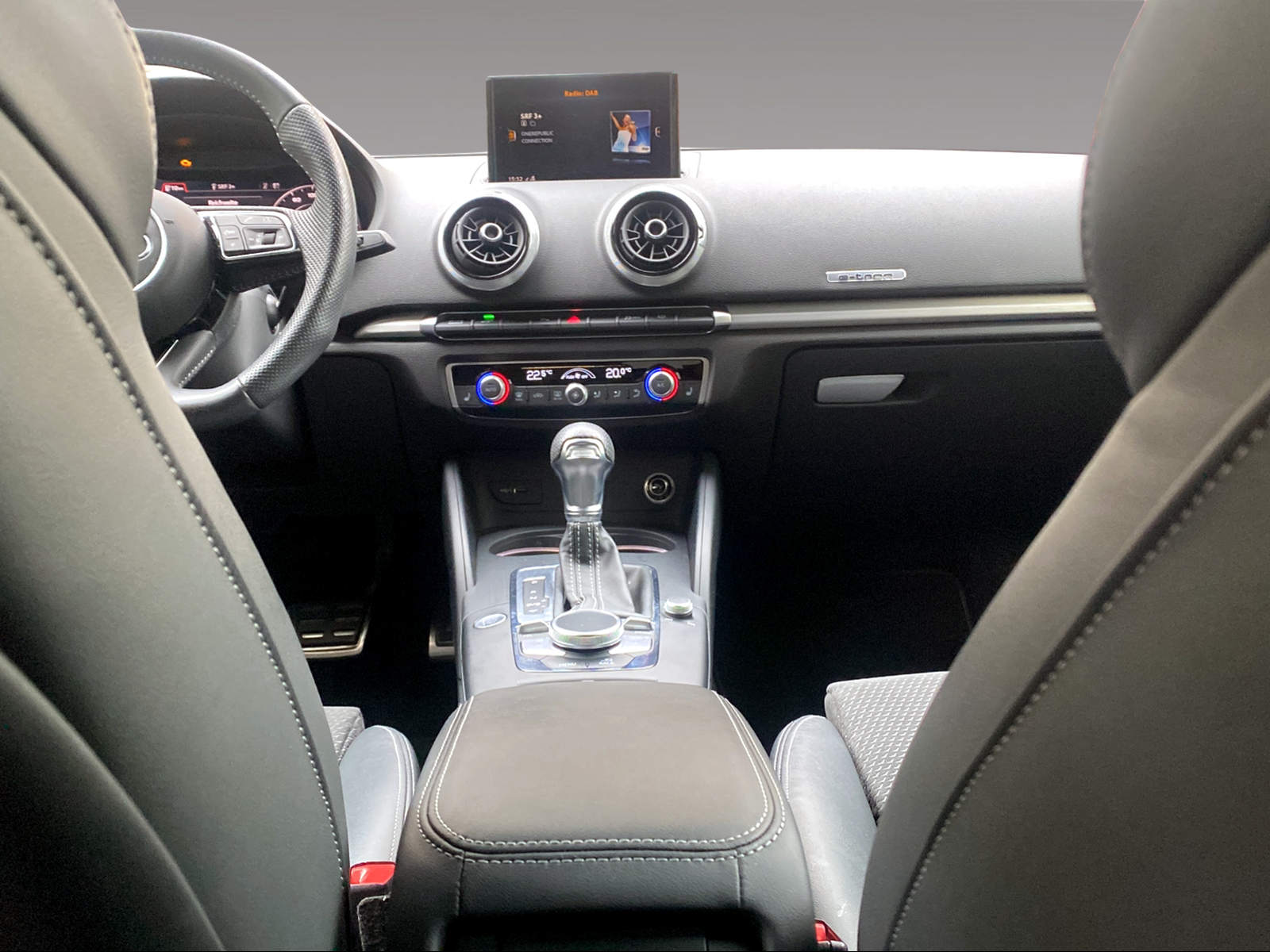 AUDI A3 Sportback 1.4 40 e-tron Sport S-Tronic-image-12