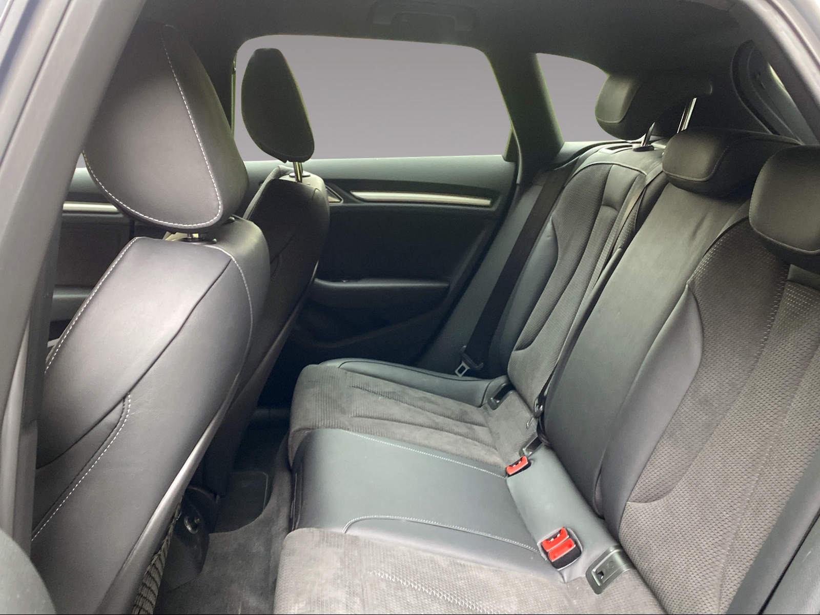 AUDI A3 Sportback 1.4 40 e-tron Sport S-Tronic-image-14