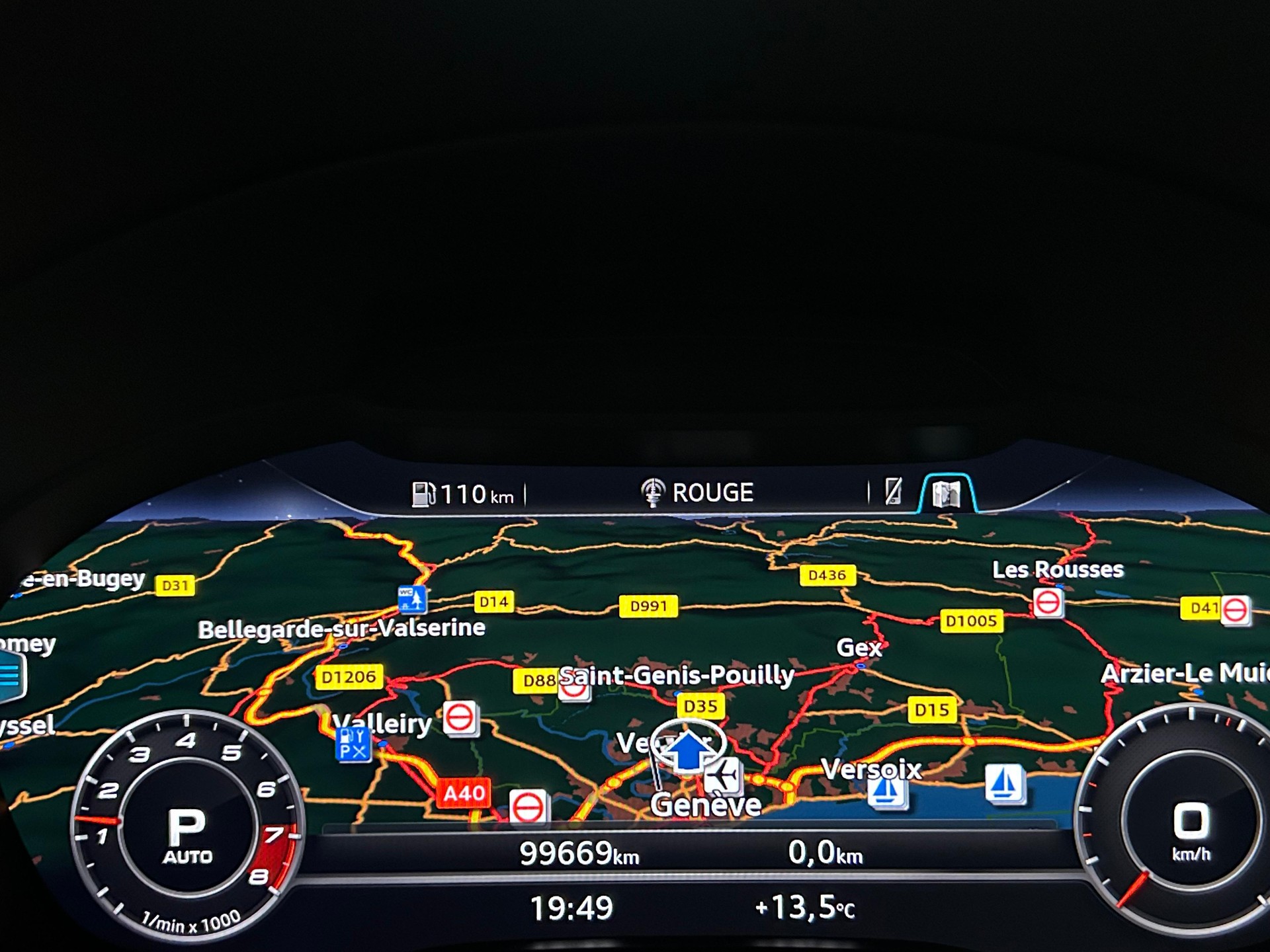 AUDI S3 Sportback 2.0 T FSI quattro S-Tronic-image-9