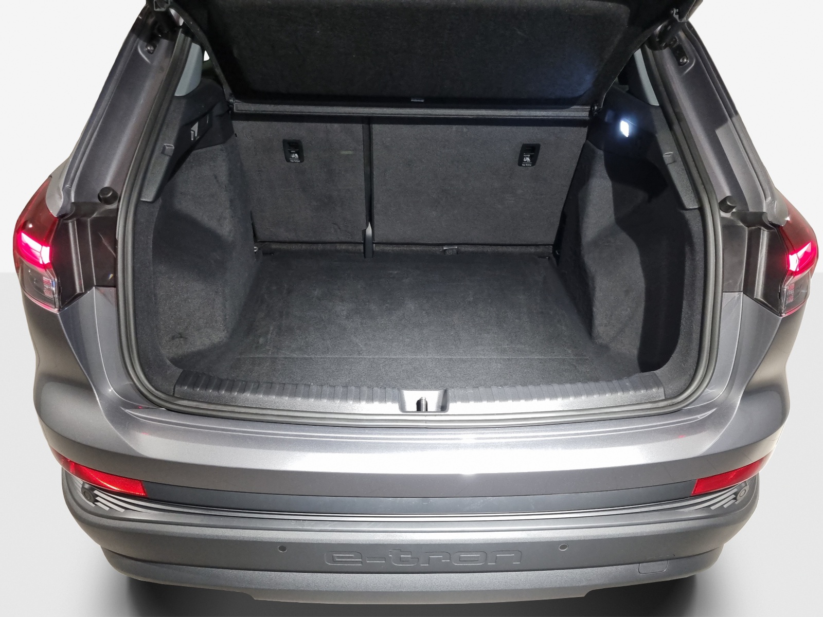 AUDI Q4 e-tron 35-image-9