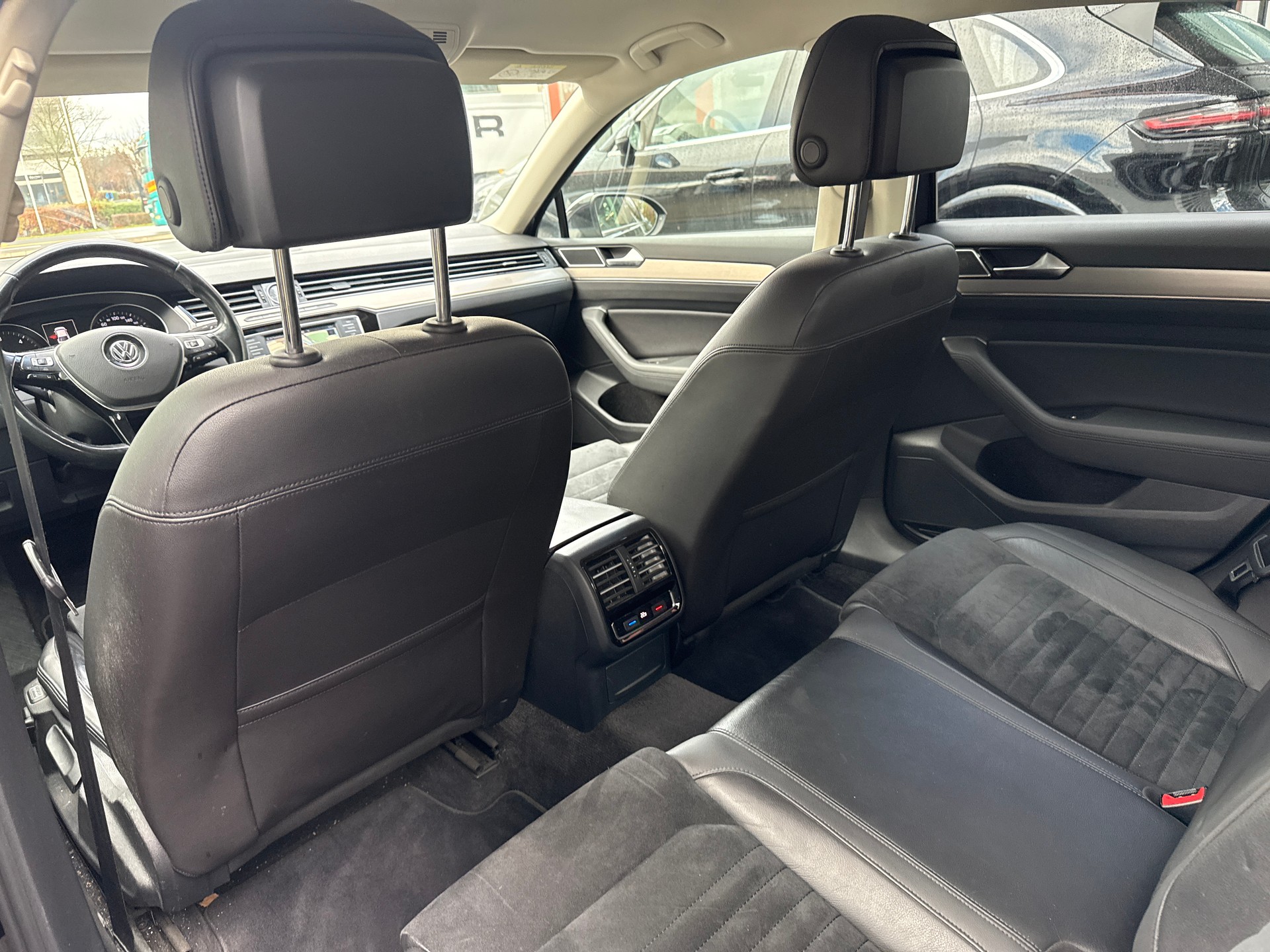 VW Passat 2.0 TDI BMT Highline DSG-image-6