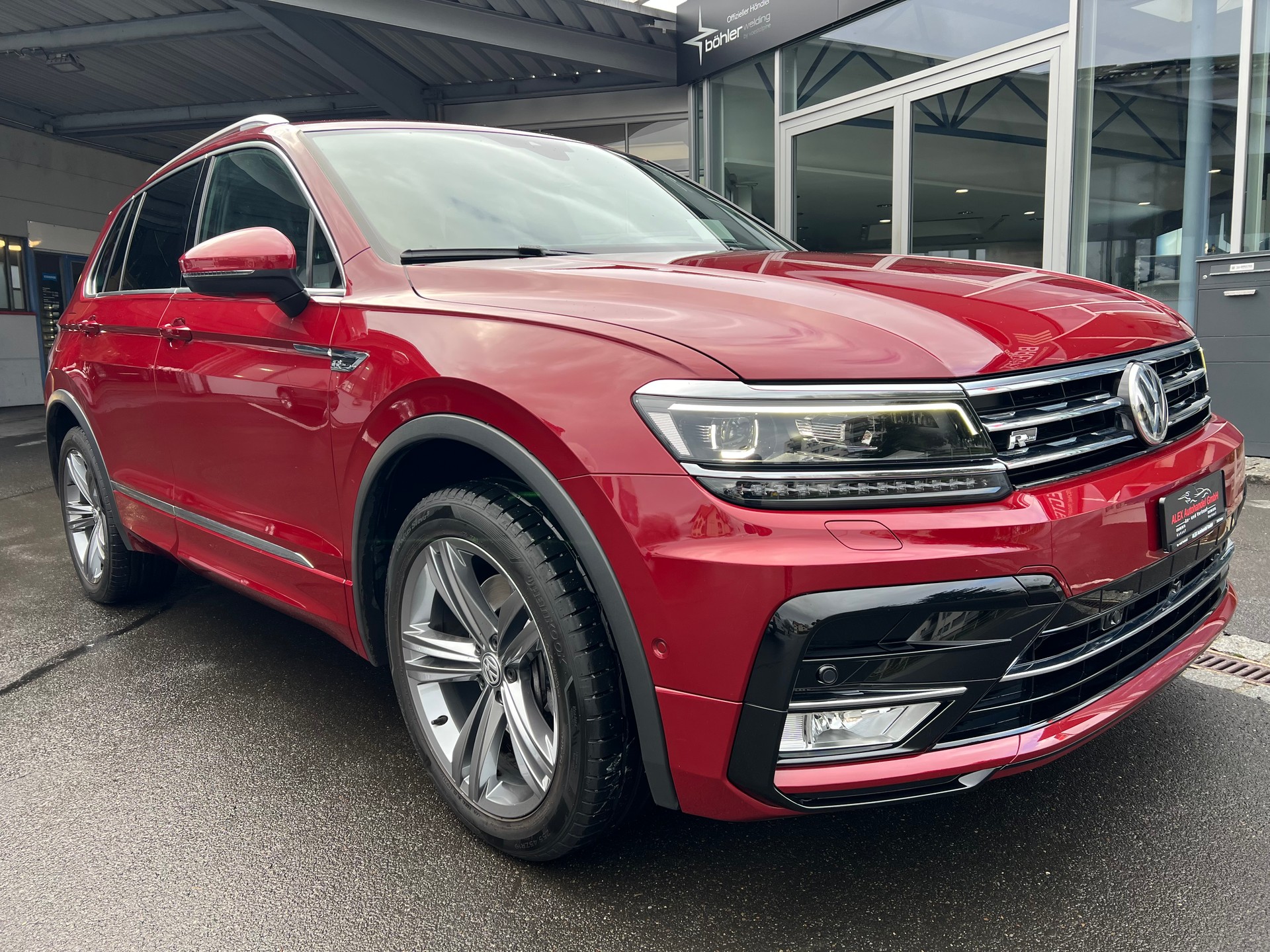 VW Tiguan 2.0TSI Highline R-Line 4Motion DSG (CHF 331.70/Monat)-image-8