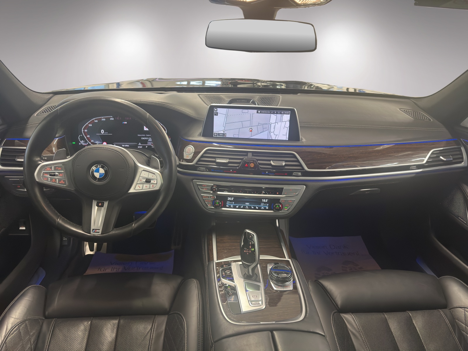 BMW 750i xDrive Steptronic-image-8