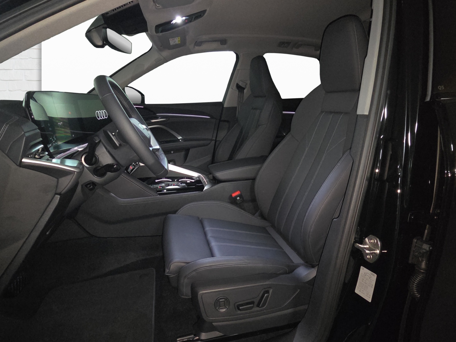 AUDI Q5 e-hybrid quattro 220 kW S-tronic-image-4