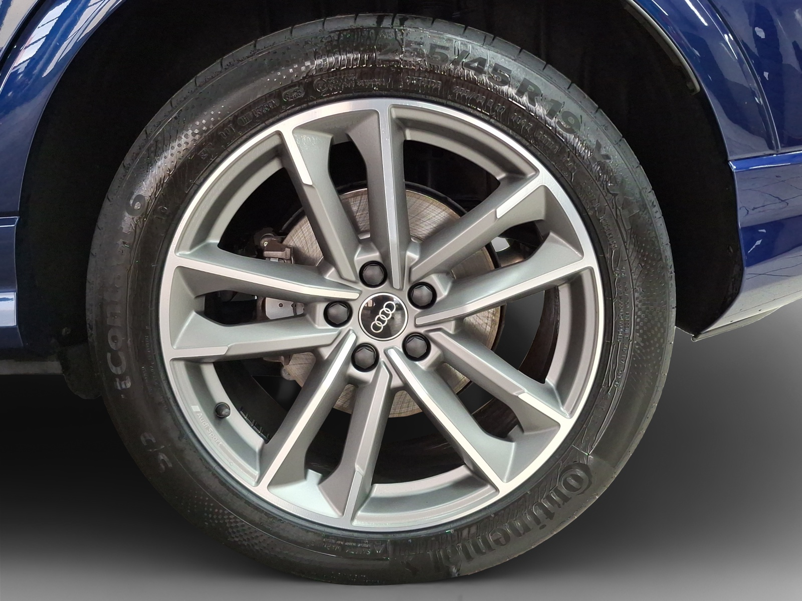 AUDI Q3 Sportback 40 TFSI S line quattro S-tronic-image-13