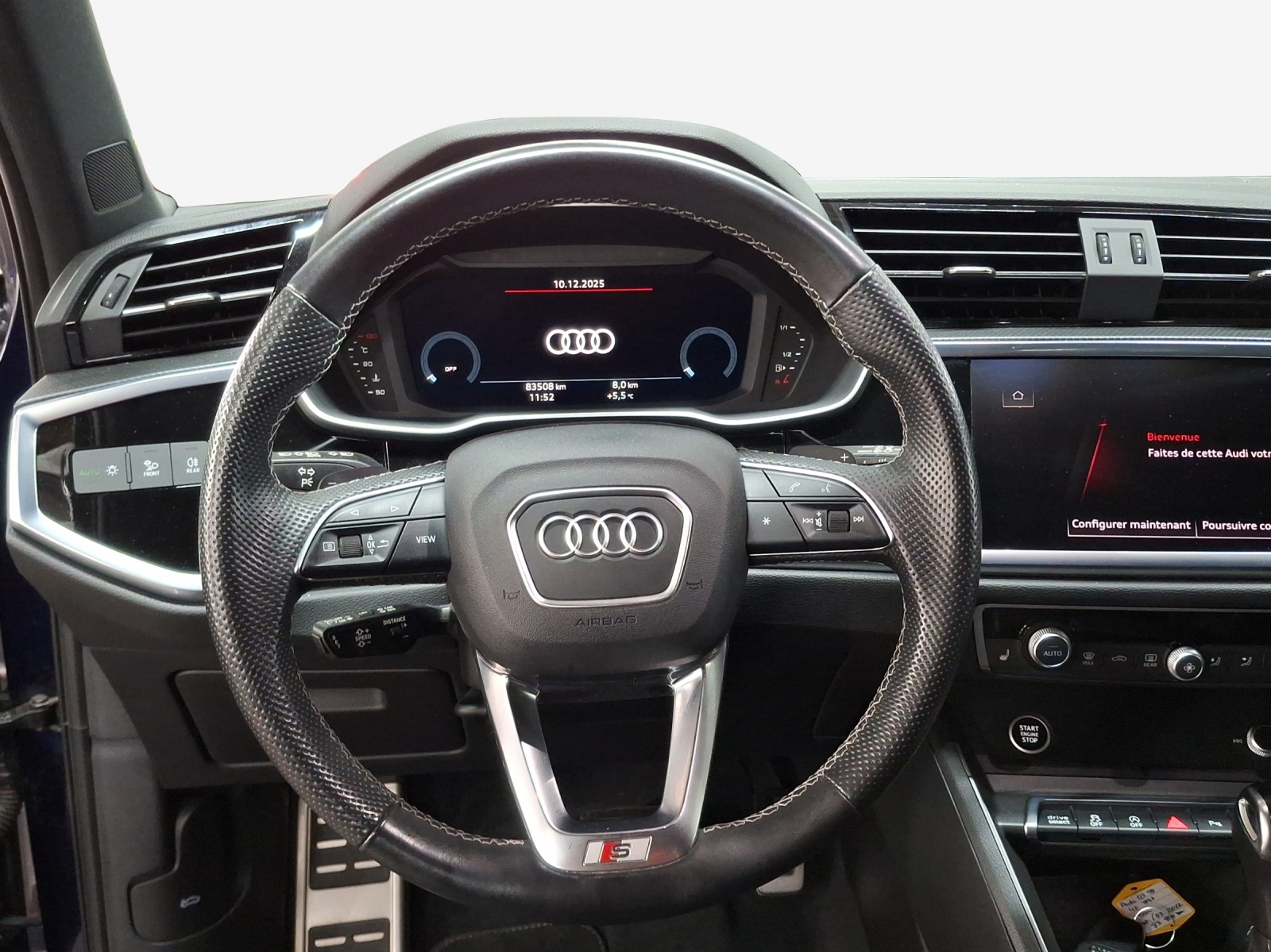 AUDI Q3 Sportback 40 TFSI S line quattro S-tronic-image-8