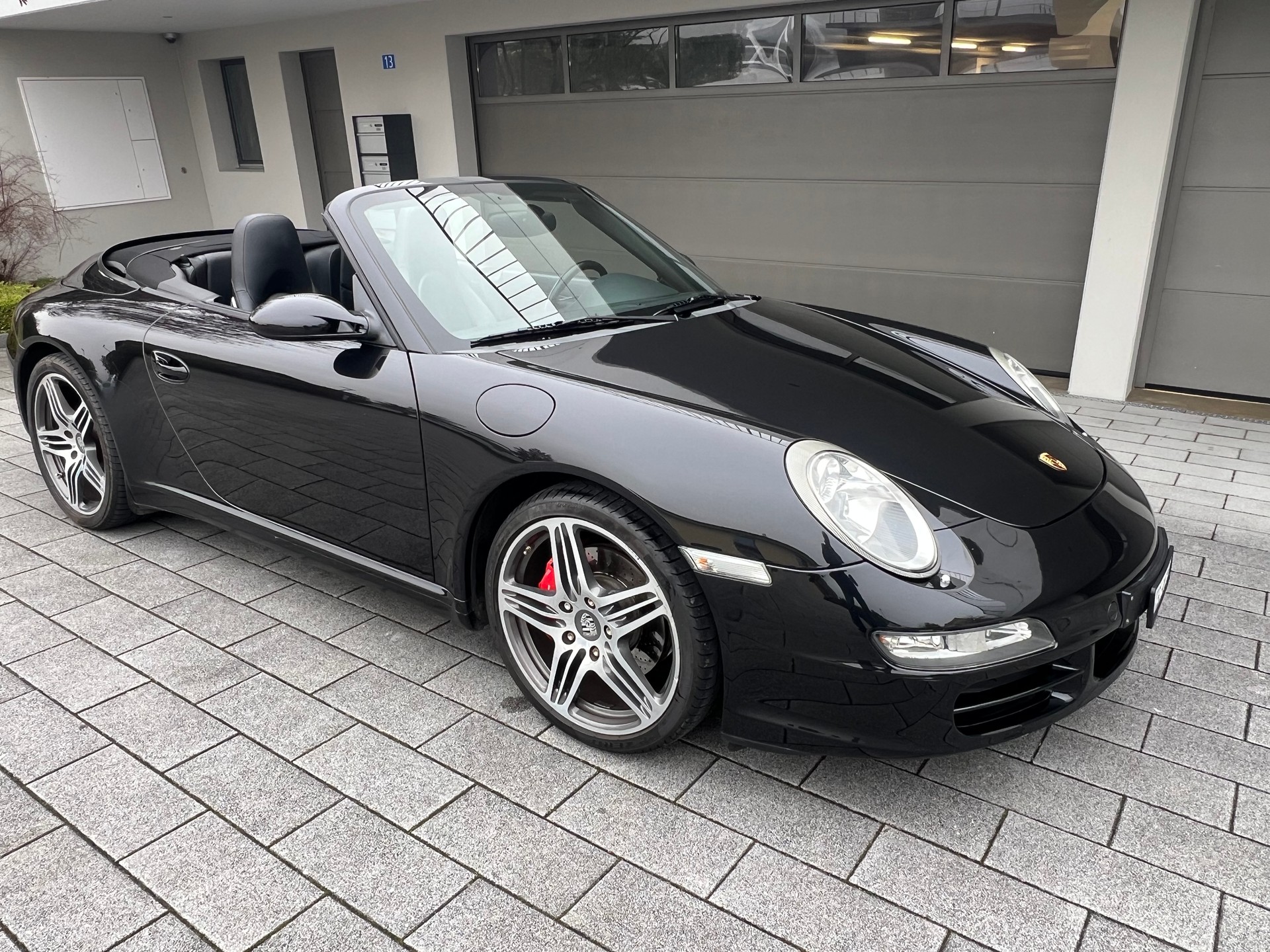 PORSCHE 911 Cabrio Carrera S-image-5