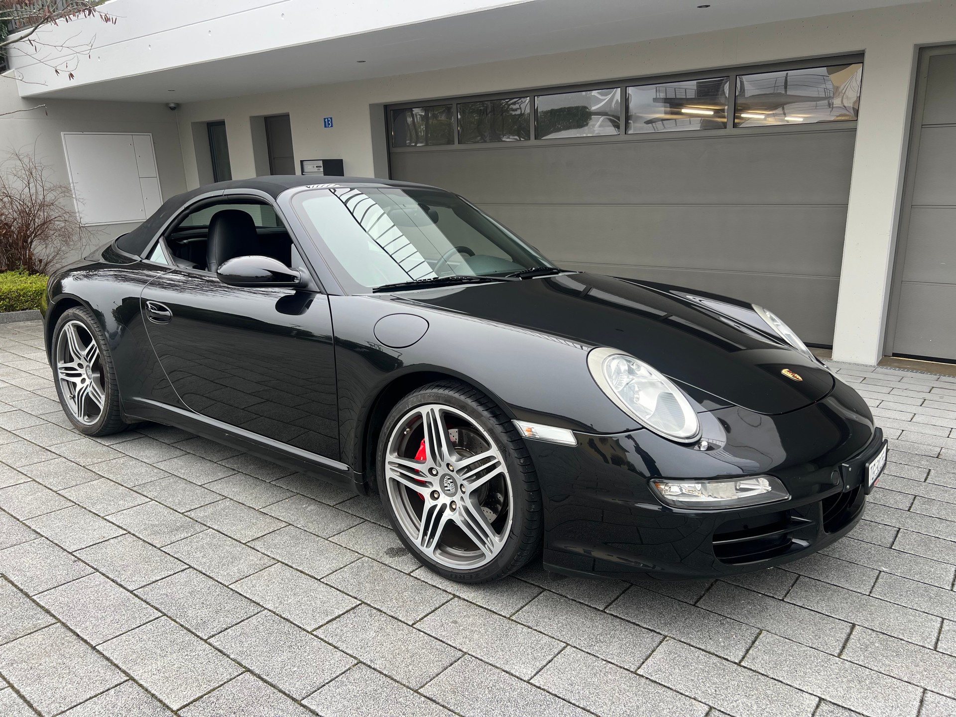 PORSCHE 911 Cabrio Carrera S-image-2