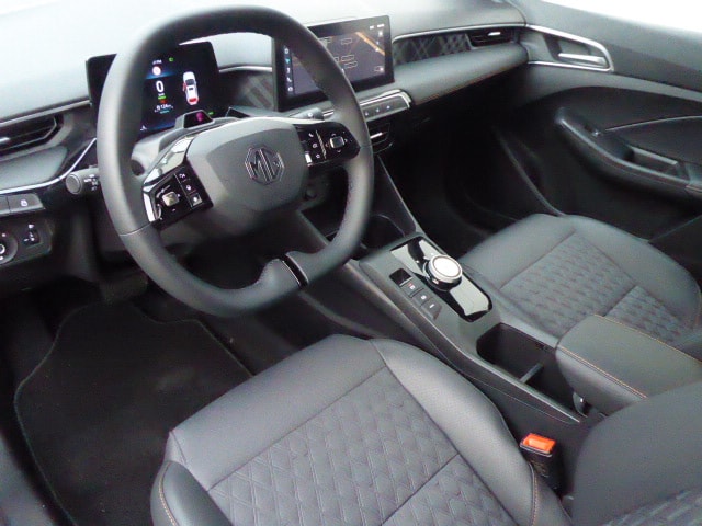 MG 3 1.5 Hybrid Luxury Aut.-image-3
